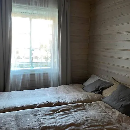 Cosy And Well-equipped With Free Parking