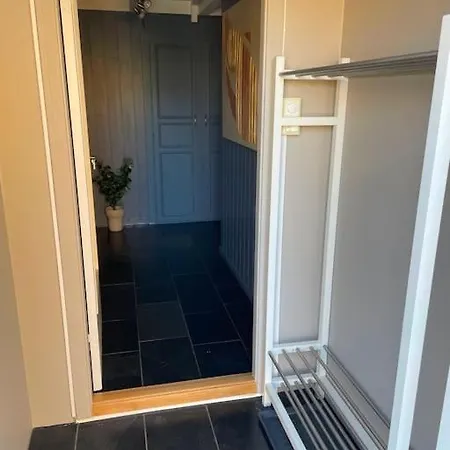 Cosy And Well-equipped With Free Parking *