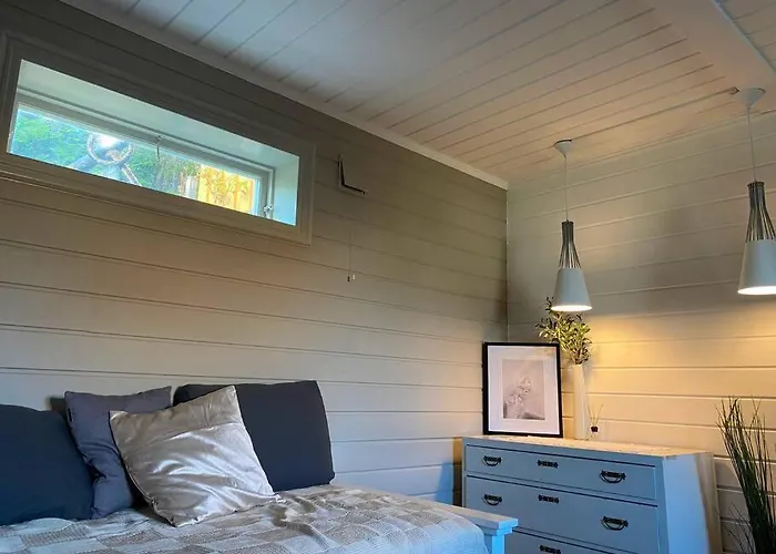 Cosy And Well-equipped With Free Parking Apartament *